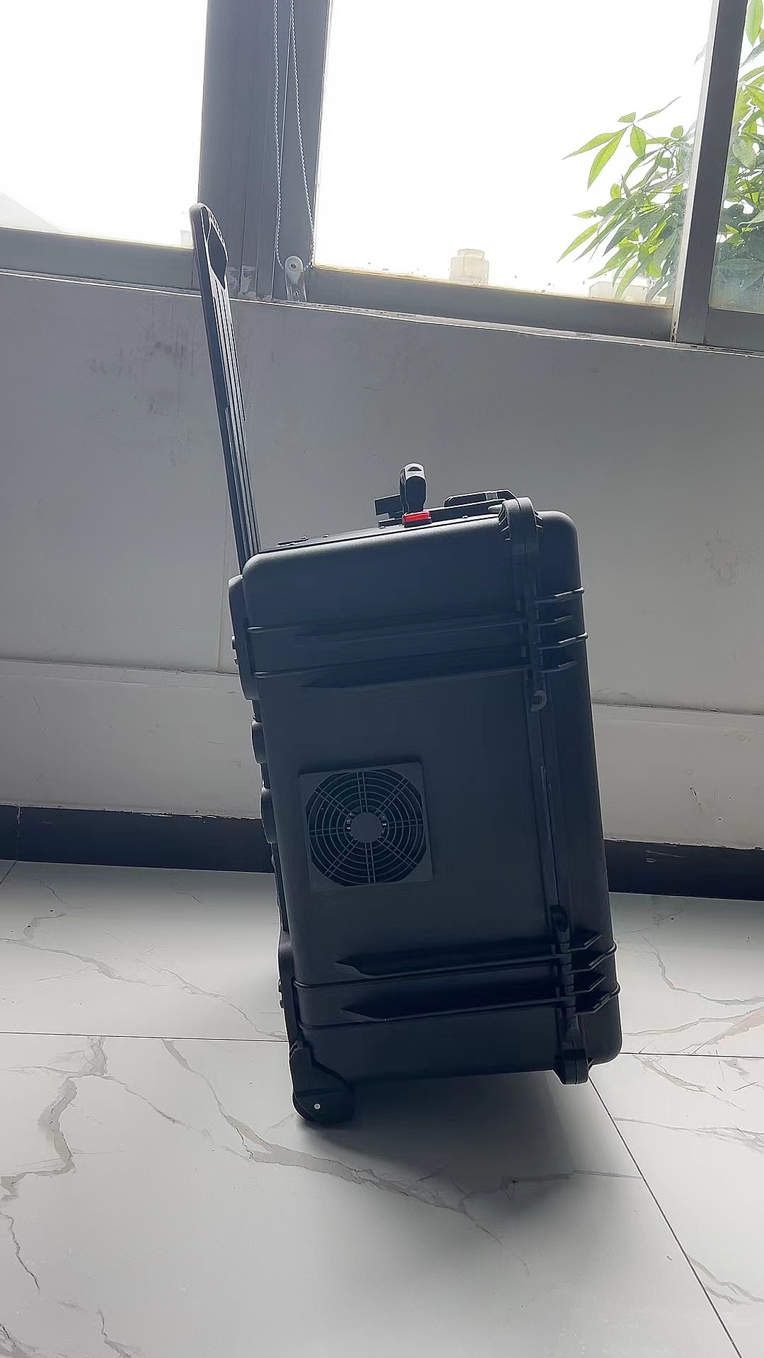 五通桥手拉箱型移动通信干扰器